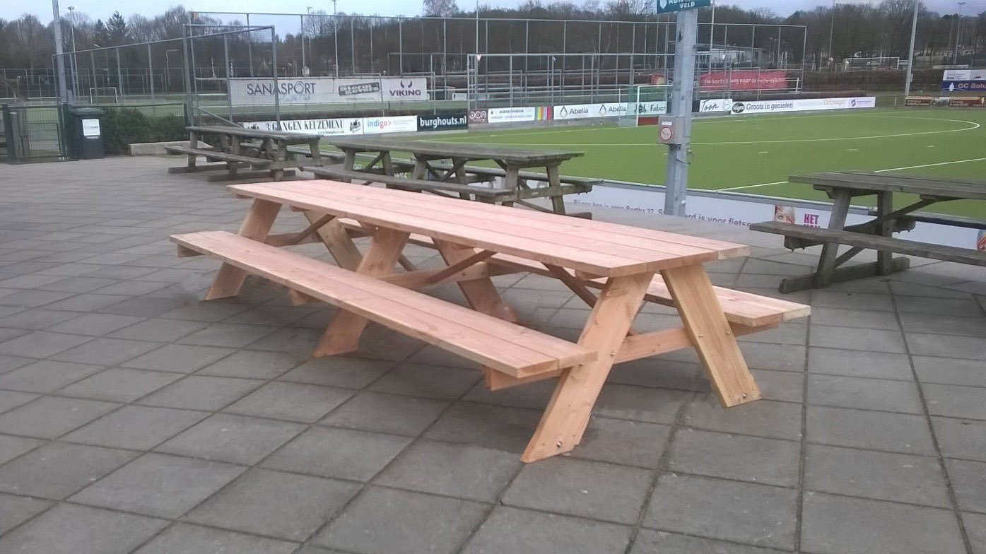 https://media.mijnwinkel-api.nl/resizer/2329900/pictures/douglas-picknicktafel-3-meter.jpg?version=1